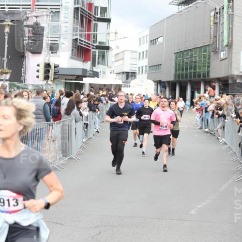 12.06.2026 - Holstenköstenlauf Andreas Tolksdorf http://msf.ph/oto/9745252 12.06.2026 18:04:20 Laufen 11, 26, 3913, 4349 meine-sportfotos.de