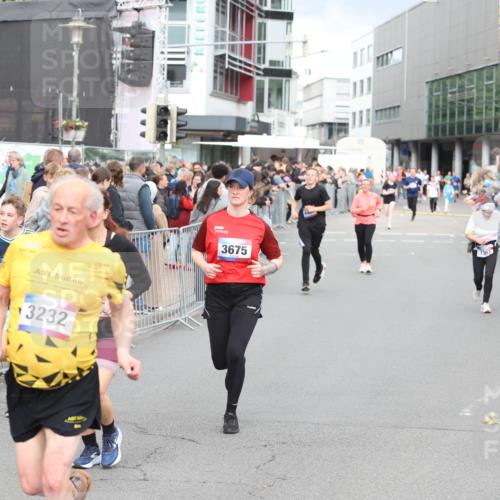 12.06.2026 - Holstenköstenlauf Andreas Tolksdorf http://msf.ph/oto/9745268 12.06.2026 18:04:30 Laufen 14, 11, 26, 3232, 3675 meine-sportfotos.de