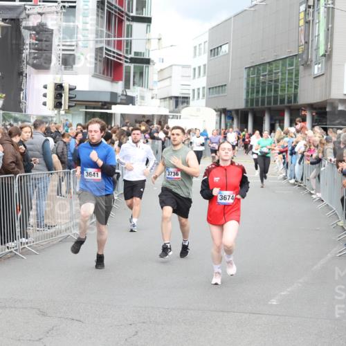 12.06.2026 - Holstenköstenlauf Andreas Tolksdorf http://msf.ph/oto/9745281 12.06.2026 18:04:48 Laufen 3641, 3736, 3674 meine-sportfotos.de