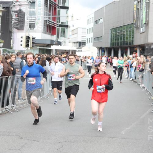 12.06.2026 - Holstenköstenlauf Andreas Tolksdorf http://msf.ph/oto/9745282 12.06.2026 18:04:48 Laufen 3736, 3641, 3674 meine-sportfotos.de