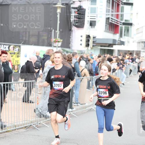 12.06.2026 - Holstenköstenlauf Andreas Tolksdorf http://msf.ph/oto/9745298 12.06.2026 18:05:03 Laufen 1, 26, 3707, 3706, 3722 meine-sportfotos.de