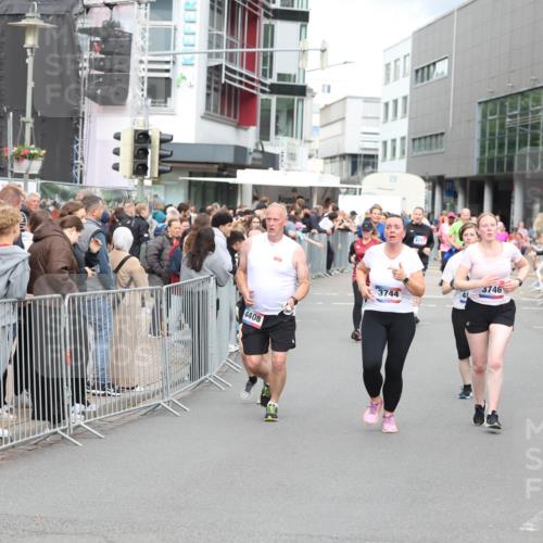 12.06.2026 - Holstenköstenlauf Andreas Tolksdorf http://msf.ph/oto/9745302 12.06.2026 18:05:06 Laufen 1, 26, 4408, 3744, 4717, 3746 meine-sportfotos.de