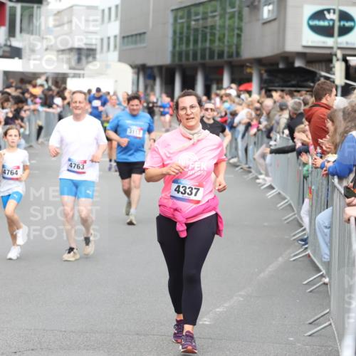 12.06.2026 - Holstenköstenlauf Andreas Tolksdorf http://msf.ph/oto/9745327 12.06.2026 18:05:29 Laufen 4764, 4763, 3113, 2030, 4337 meine-sportfotos.de