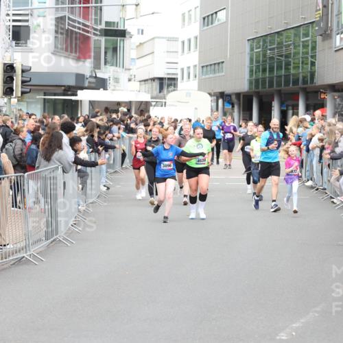 12.06.2026 - Holstenköstenlauf Andreas Tolksdorf http://msf.ph/oto/9745345 12.06.2026 18:05:43 Laufen 3896, 4539, 377, 872 meine-sportfotos.de