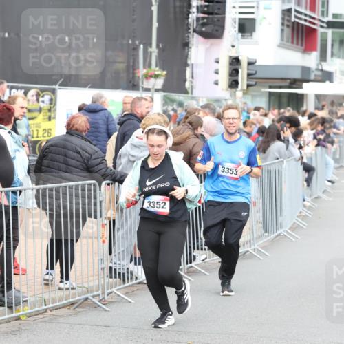 12.06.2026 - Holstenköstenlauf Andreas Tolksdorf http://msf.ph/oto/9745359 12.06.2026 18:05:55 Laufen 11, 26, 3352, 3353, 4078, 111 meine-sportfotos.de