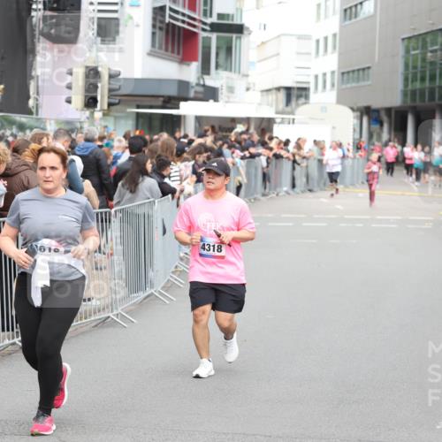 12.06.2026 - Holstenköstenlauf Andreas Tolksdorf http://msf.ph/oto/9745363 12.06.2026 18:06:05 Laufen 4318, 610 meine-sportfotos.de