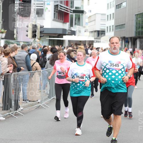 12.06.2026 - Holstenköstenlauf Andreas Tolksdorf http://msf.ph/oto/9745377 12.06.2026 18:06:31 Laufen 4673, 3546, 3545, 3 meine-sportfotos.de