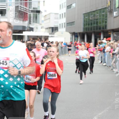 12.06.2026 - Holstenköstenlauf Andreas Tolksdorf http://msf.ph/oto/9745380 12.06.2026 18:06:32 Laufen 3546, 3545, 39, 4324, 3988 meine-sportfotos.de