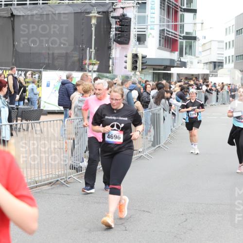12.06.2026 - Holstenköstenlauf Andreas Tolksdorf http://msf.ph/oto/9745382 12.06.2026 18:06:35 Laufen 3988, 3379, 4696, 4059, 4738 meine-sportfotos.de