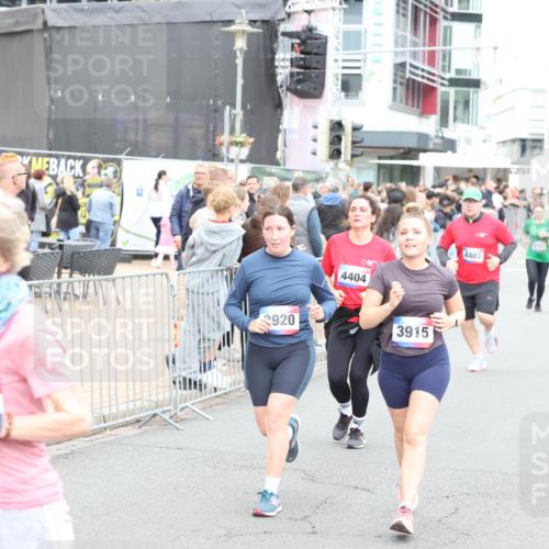 12.06.2026 - Holstenköstenlauf Andreas Tolksdorf http://msf.ph/oto/9745405 12.06.2026 18:07:00 Laufen 3920, 4404, 3915, 4403 meine-sportfotos.de