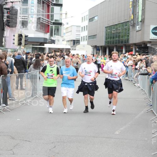 12.06.2026 - Holstenköstenlauf Andreas Tolksdorf http://msf.ph/oto/9745413 12.06.2026 18:07:06 Laufen 4199, 3226, 23, 3225 meine-sportfotos.de
