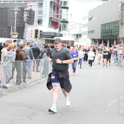 12.06.2026 - Holstenköstenlauf Andreas Tolksdorf http://msf.ph/oto/9745436 12.06.2026 18:07:29 Laufen 3030, 11 meine-sportfotos.de