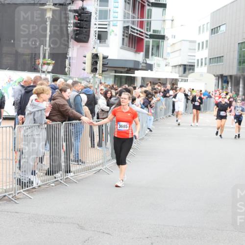 12.06.2026 - Holstenköstenlauf Andreas Tolksdorf http://msf.ph/oto/9745456 12.06.2026 18:07:51 Laufen 3685 meine-sportfotos.de