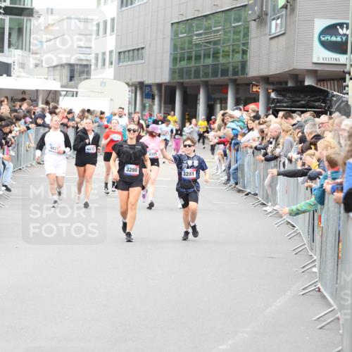 12.06.2026 - Holstenköstenlauf Andreas Tolksdorf http://msf.ph/oto/9745458 12.06.2026 18:07:55 Laufen 4831, 4832, 3280, 4325, 3281 meine-sportfotos.de