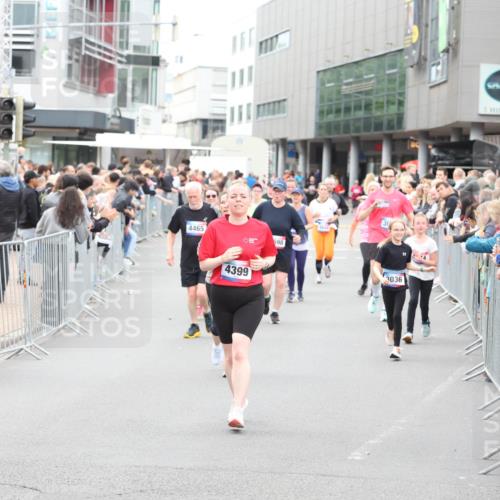 12.06.2026 - Holstenköstenlauf Andreas Tolksdorf http://msf.ph/oto/9745489 12.06.2026 18:08:34 Laufen 4465, 4399, 698, 3036 meine-sportfotos.de