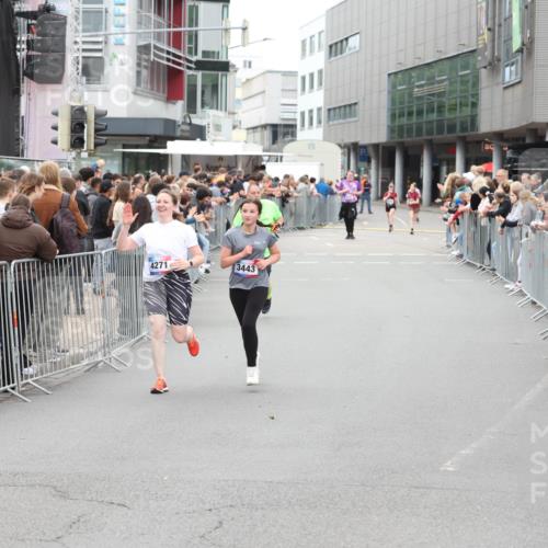 12.06.2026 - Holstenköstenlauf Andreas Tolksdorf http://msf.ph/oto/9745530 12.06.2026 18:09:23 Laufen 4271, 3443 meine-sportfotos.de