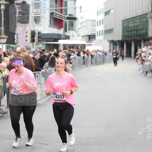 12.06.2026 - Holstenköstenlauf Andreas Tolksdorf http://msf.ph/oto/9745571 12.06.2026 18:10:32 Laufen 030, 4327, 4333, 2030 meine-sportfotos.de
