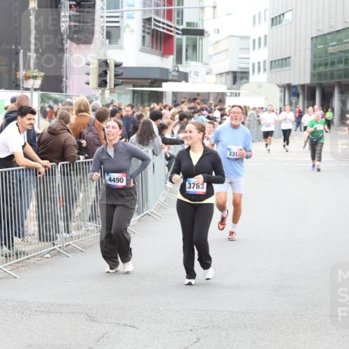 12.06.2026 - Holstenköstenlauf Andreas Tolksdorf http://msf.ph/oto/9745581 12.06.2026 18:11:05 Laufen 14, 4490, 3783, 3313 meine-sportfotos.de