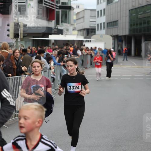 12.06.2026 - Holstenköstenlauf Andreas Tolksdorf http://msf.ph/oto/9745667 12.06.2026 18:13:25 Laufen 859, 3324 meine-sportfotos.de