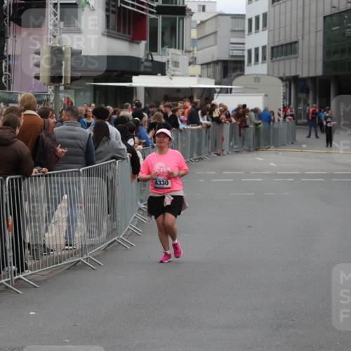 12.06.2026 - Holstenköstenlauf Andreas Tolksdorf http://msf.ph/oto/9745680 12.06.2026 18:14:46 Laufen 4330 meine-sportfotos.de