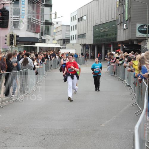 12.06.2026 - Holstenköstenlauf Andreas Tolksdorf http://msf.ph/oto/9745689 12.06.2026 18:15:20 Laufen 3699, 4405, 4580 meine-sportfotos.de