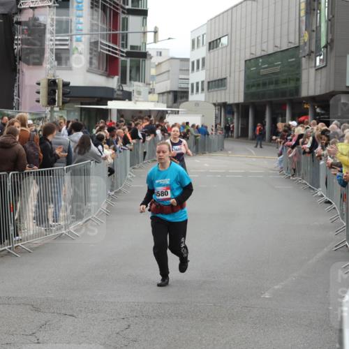 12.06.2026 - Holstenköstenlauf Andreas Tolksdorf http://msf.ph/oto/9745696 12.06.2026 18:15:24 Laufen 4580, 3699 meine-sportfotos.de