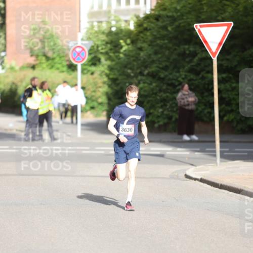 12.06.2026 - Holstenköstenlauf Andreas Tolksdorf http://msf.ph/oto/9745707 12.06.2026 19:07:26 Laufen 3630 meine-sportfotos.de