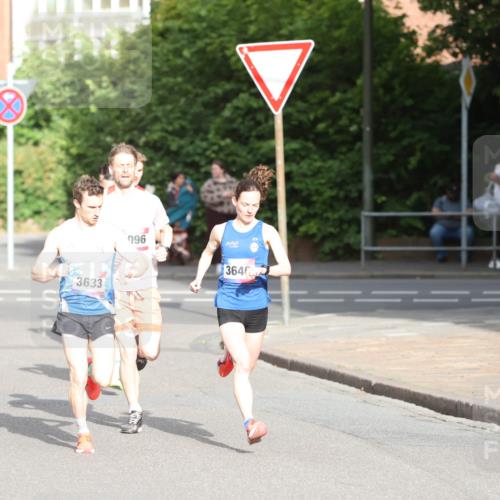 12.06.2026 - Holstenköstenlauf Andreas Tolksdorf http://msf.ph/oto/9745716 12.06.2026 19:07:44 Laufen 3633, 096, 3646 meine-sportfotos.de