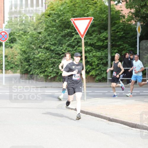 12.06.2026 - Holstenköstenlauf Andreas Tolksdorf http://msf.ph/oto/9745768 12.06.2026 19:08:18 Laufen 37, 4239 meine-sportfotos.de