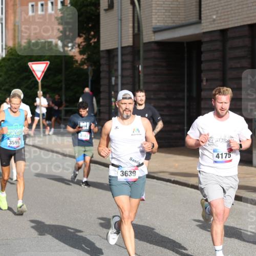 12.06.2026 - Holstenköstenlauf Andreas Tolksdorf http://msf.ph/oto/9745829 12.06.2026 19:08:59 Laufen 3599, 4582, 3639, 4175 meine-sportfotos.de