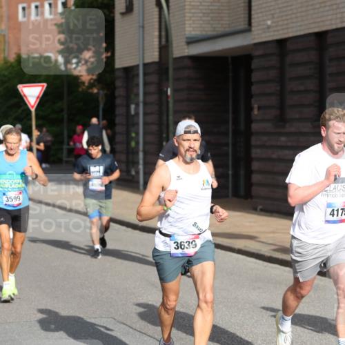 12.06.2026 - Holstenköstenlauf Andreas Tolksdorf http://msf.ph/oto/9745830 12.06.2026 19:09:00 Laufen 0015, 3599, 4175, 3639 meine-sportfotos.de