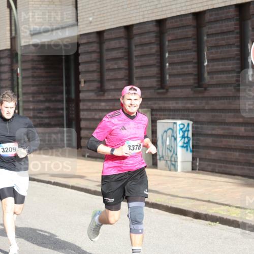 12.06.2026 - Holstenköstenlauf Andreas Tolksdorf http://msf.ph/oto/9745848 12.06.2026 19:09:10 Laufen 3209, 3378, 10, 06, 15, 06 meine-sportfotos.de