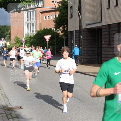 12.06.2026 - Holstenköstenlauf Andreas Tolksdorf http://msf.ph/oto/9745856 12.06.2026 19:09:14 Laufen 4181, 4192, 3290, 4163 meine-sportfotos.de