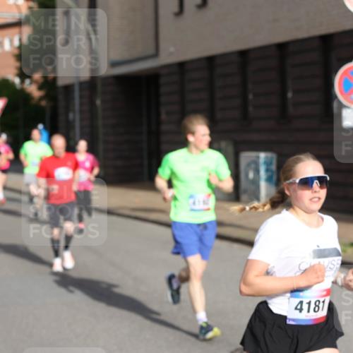 12.06.2026 - Holstenköstenlauf Andreas Tolksdorf http://msf.ph/oto/9745862 12.06.2026 19:09:17 Laufen 4181 meine-sportfotos.de