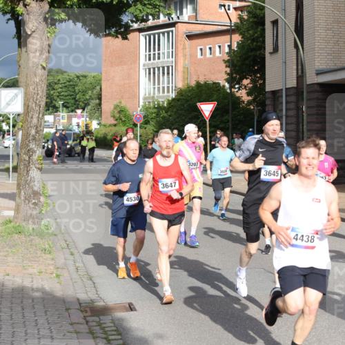 12.06.2026 - Holstenköstenlauf Andreas Tolksdorf http://msf.ph/oto/9745867 12.06.2026 19:09:20 Laufen 4530, 3647, 3203, 3020, 3645, 11, 4438, 4255 meine-sportfotos.de