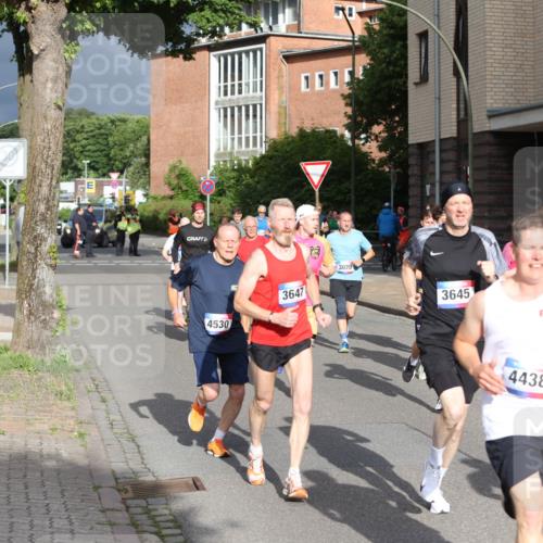 12.06.2026 - Holstenköstenlauf Andreas Tolksdorf http://msf.ph/oto/9745868 12.06.2026 19:09:20 Laufen 115, 4530, 3647, 3020, 3645, 4438, 20, 4255 meine-sportfotos.de