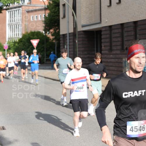 12.06.2026 - Holstenköstenlauf Andreas Tolksdorf http://msf.ph/oto/9745873 12.06.2026 19:09:25 Laufen 3640, 560, 193, 4546 meine-sportfotos.de
