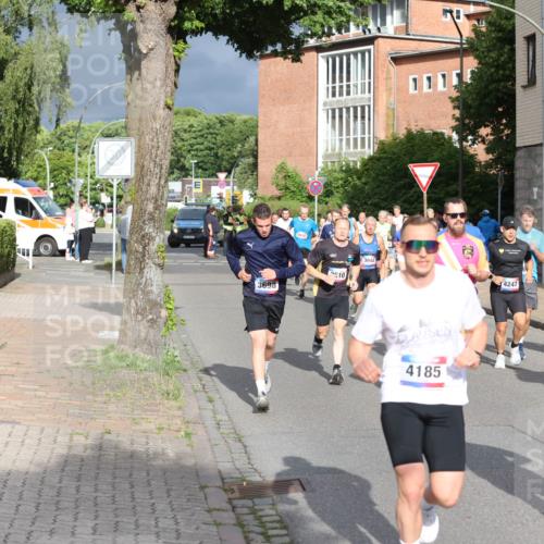 12.06.2026 - Holstenköstenlauf Andreas Tolksdorf http://msf.ph/oto/9745884 12.06.2026 19:09:35 Laufen 22, 4745, 3698, 510, 3044, 4185, 4247, 4237 meine-sportfotos.de