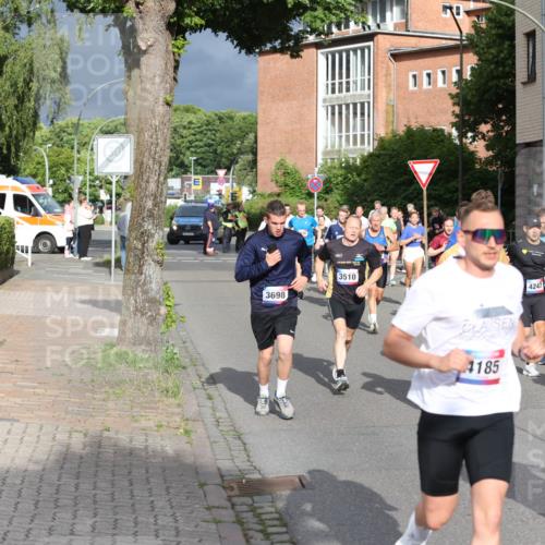 12.06.2026 - Holstenköstenlauf Andreas Tolksdorf http://msf.ph/oto/9745885 12.06.2026 19:09:35 Laufen 3698, 3510, 11156, 4185, 4247, 2103 meine-sportfotos.de