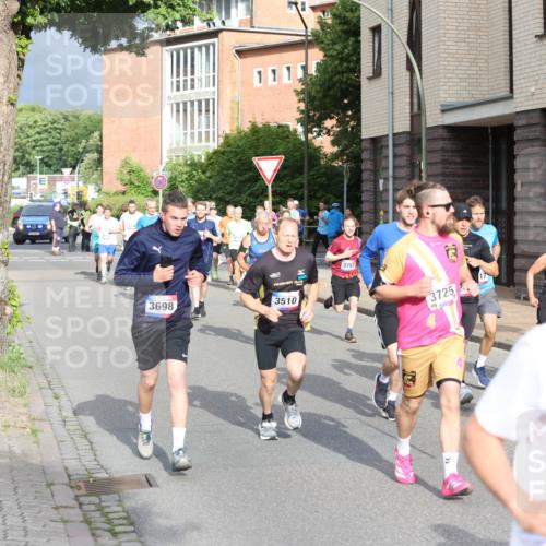 12.06.2026 - Holstenköstenlauf Andreas Tolksdorf http://msf.ph/oto/9745886 12.06.2026 19:09:36 Laufen 3698, 11155, 3510, 3757, 3725, 17, 3103, 4185 meine-sportfotos.de