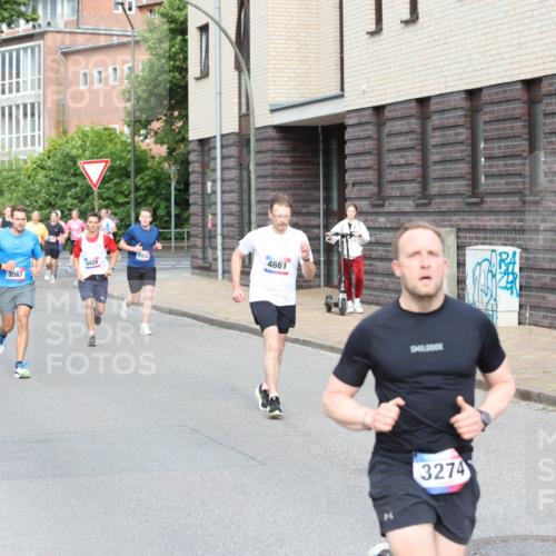12.06.2026 - Holstenköstenlauf Andreas Tolksdorf http://msf.ph/oto/9745915 12.06.2026 19:09:52 Laufen 3932, 4428, 4661, 3567, 3274, 10, 06, 15, 06, 26 meine-sportfotos.de