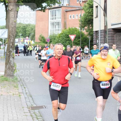 12.06.2026 - Holstenköstenlauf Andreas Tolksdorf http://msf.ph/oto/9745960 12.06.2026 19:10:16 Laufen 4720, 4602, 4888, 3243, 4628 meine-sportfotos.de