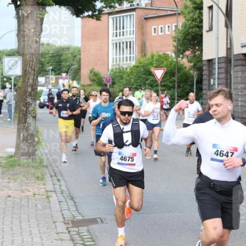 12.06.2026 - Holstenköstenlauf Andreas Tolksdorf http://msf.ph/oto/9745981 12.06.2026 19:10:33 Laufen 4695, 4675, 4178, 3730, 4647, 383 meine-sportfotos.de