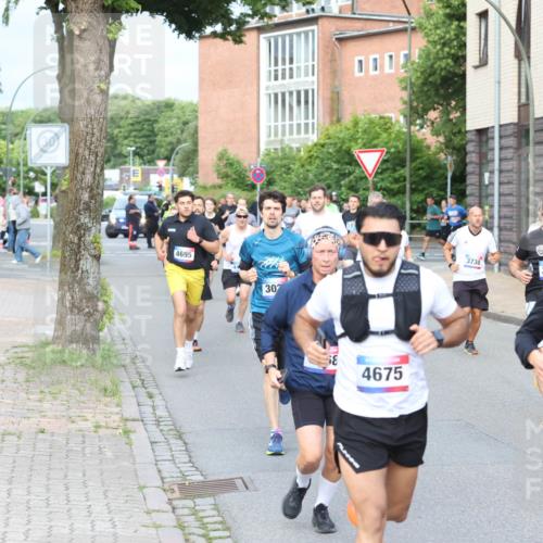 12.06.2026 - Holstenköstenlauf Andreas Tolksdorf http://msf.ph/oto/9745982 12.06.2026 19:10:33 Laufen 4695, 30, 68, 4675, 3730, 3126 meine-sportfotos.de