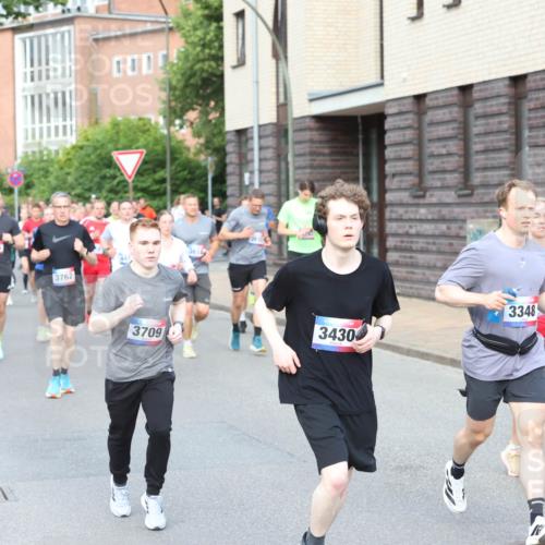 12.06.2026 - Holstenköstenlauf Andreas Tolksdorf http://msf.ph/oto/9745994 12.06.2026 19:10:40 Laufen 4794, 3762, 0000, 3709, 3615, 3181, 3348, 3430 meine-sportfotos.de