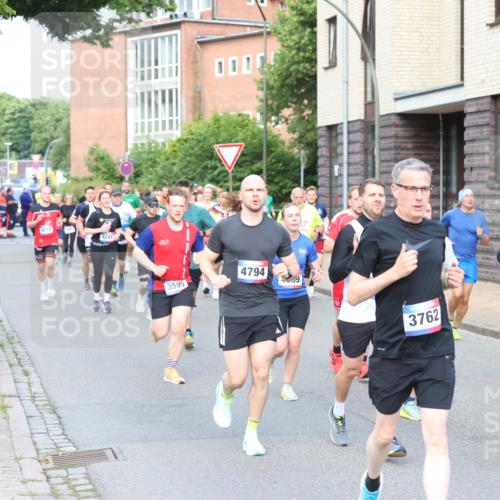 12.06.2026 - Holstenköstenlauf Andreas Tolksdorf http://msf.ph/oto/9745999 12.06.2026 19:10:43 Laufen 4610, 4241, 4794, 3595, 9, 3762, 3526, 3618 meine-sportfotos.de