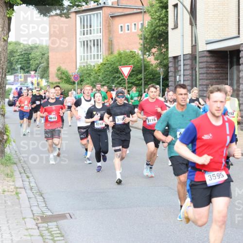 12.06.2026 - Holstenköstenlauf Andreas Tolksdorf http://msf.ph/oto/9746004 12.06.2026 19:10:45 Laufen 4610, 370, 4241, 3116, 3595, 292, 3490 meine-sportfotos.de