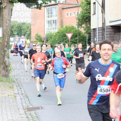 12.06.2026 - Holstenköstenlauf Andreas Tolksdorf http://msf.ph/oto/9746014 12.06.2026 19:10:50 Laufen 3062, 4157, 4518, 3524, 4504, 4610 meine-sportfotos.de
