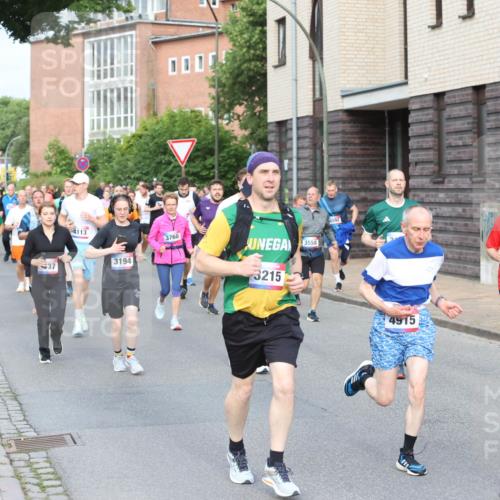 12.06.2026 - Holstenköstenlauf Andreas Tolksdorf http://msf.ph/oto/9746043 12.06.2026 19:11:04 Laufen 4121, 37, 4113, 3194, 3760, 3215, 3558, 4592, 4915 meine-sportfotos.de