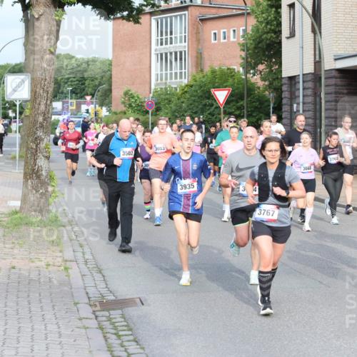 12.06.2026 - Holstenköstenlauf Andreas Tolksdorf http://msf.ph/oto/9746057 12.06.2026 19:11:11 Laufen 3, 3502, 30, 3053, 3935, 3, 4, 3767, 3668, 3768, 4445, 3247 meine-sportfotos.de